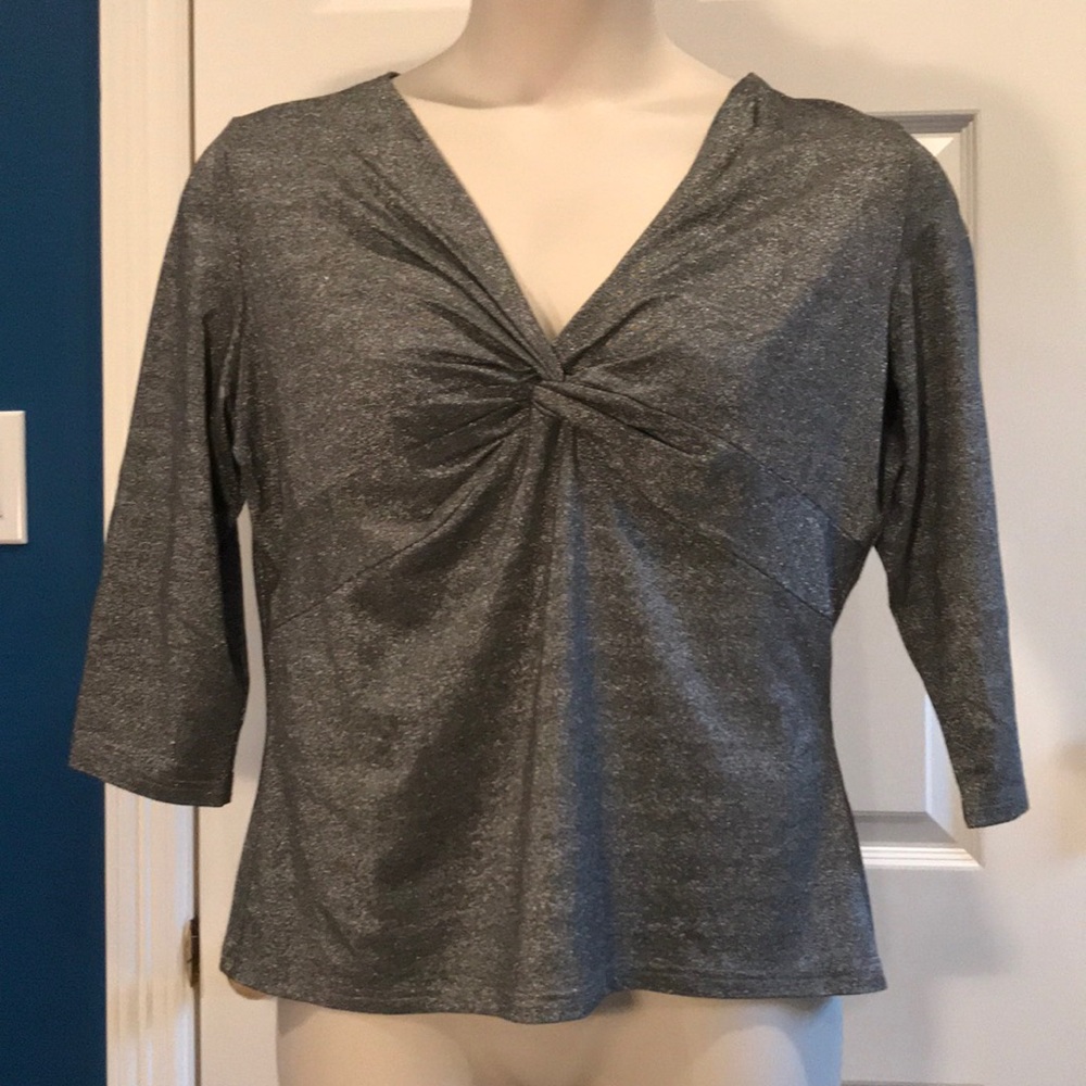 SNO Skins XL Silver 3/4 sleeve Top